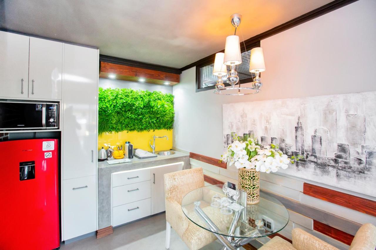 Wilderness Waters Boutique Suites - Adults Only ภายนอก รูปภาพ